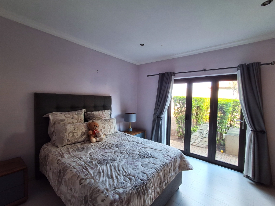 4 Bedroom Property for Sale in Ifafi North West